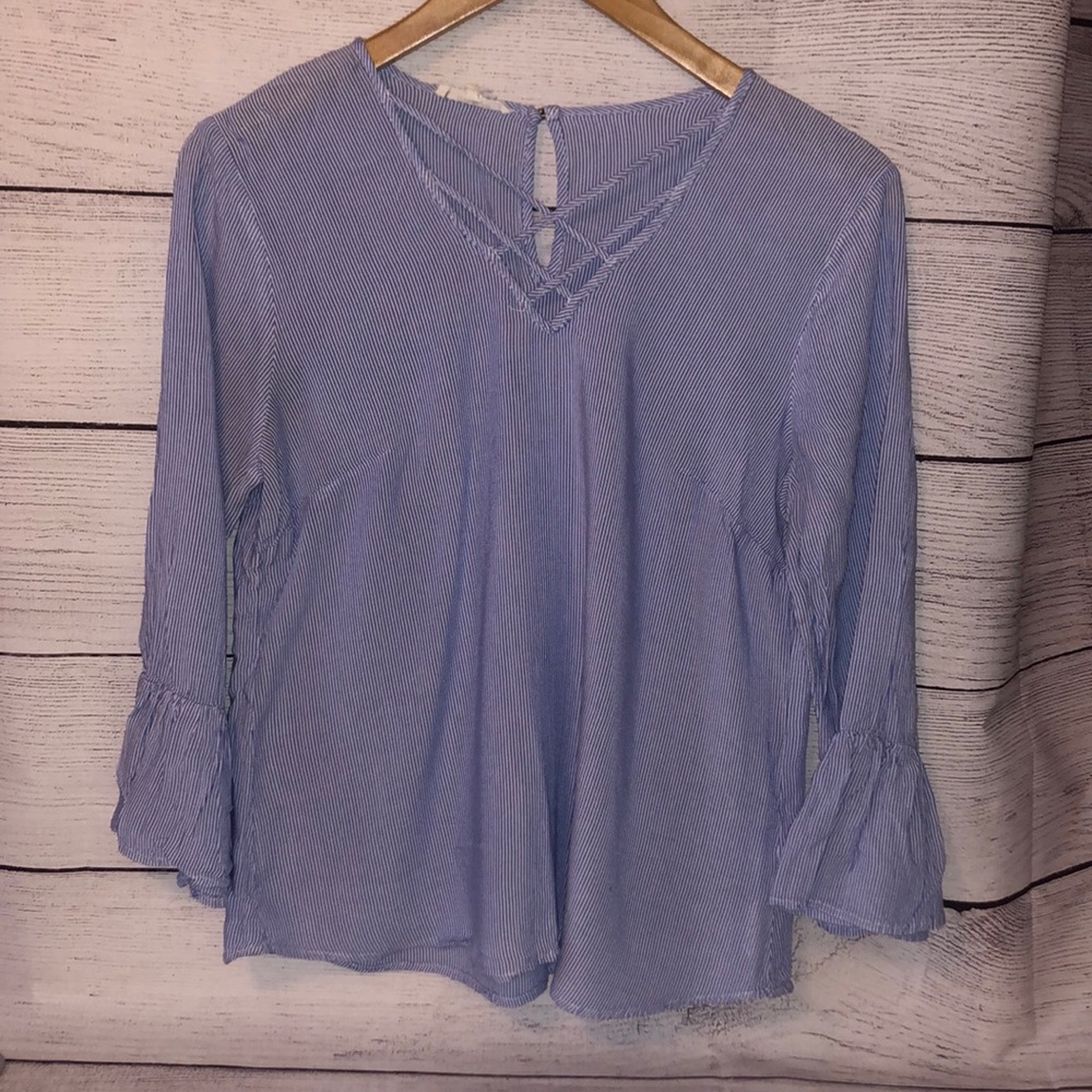 Women’s Maurice’s Pinstripe Top - Size Large. So cute!